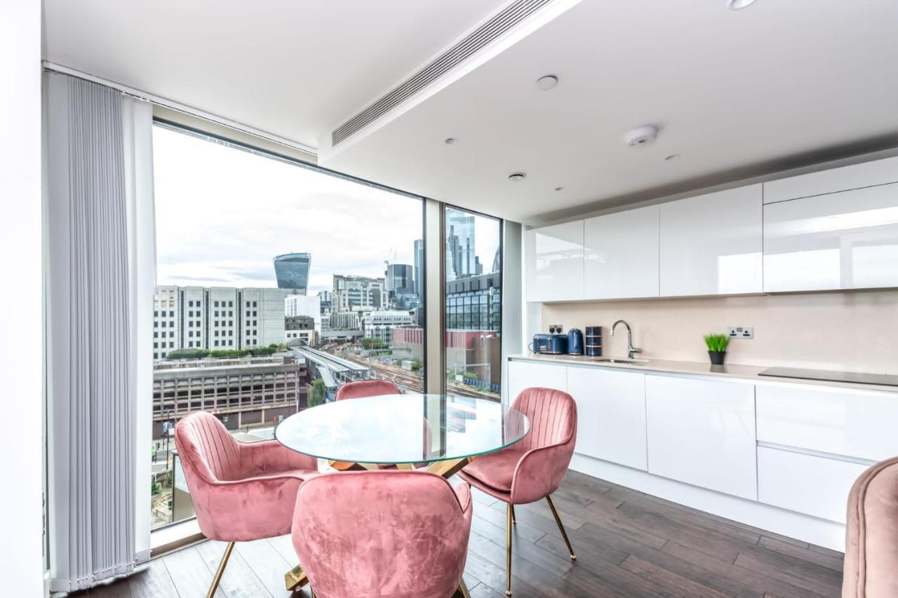 Luxury 2 Bedroom Apartment In Tower Hill Londra Esterno foto
