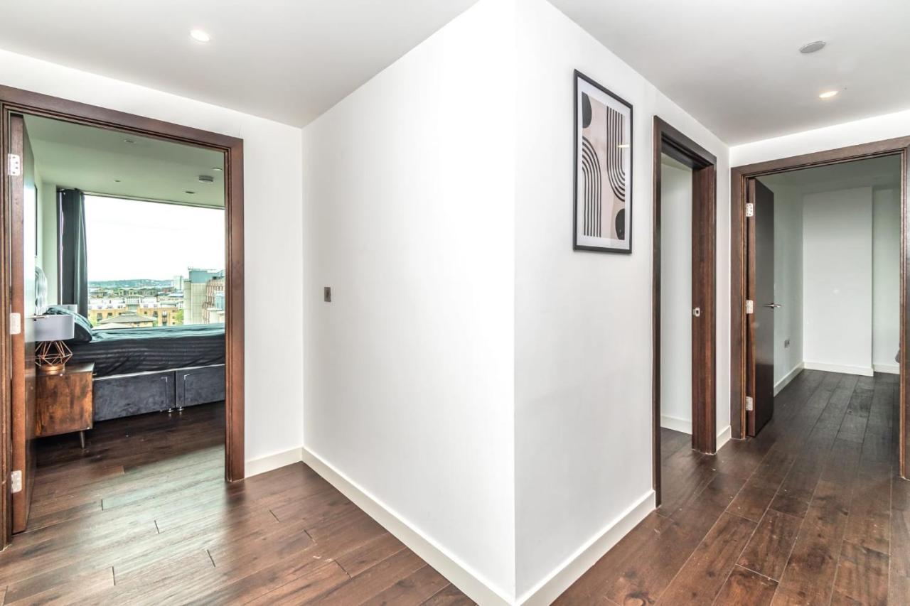 Luxury 2 Bedroom Apartment In Tower Hill Londra Esterno foto